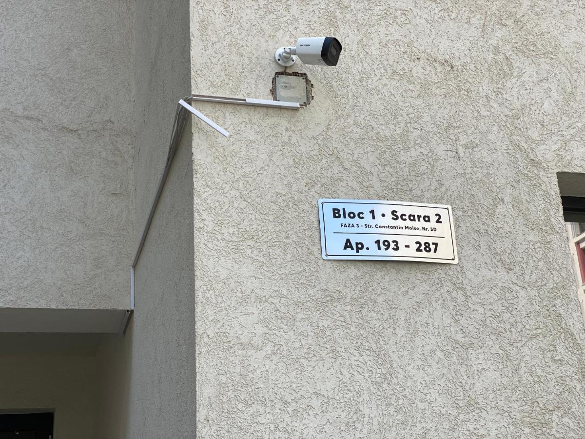 Studio Galaxy Plaza Residence Sector 6 Βουκουρέστι Εξωτερικό φωτογραφία